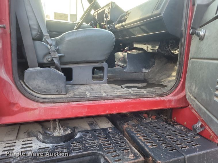 image for item DO4856 1999 GMC C8500 dump truck