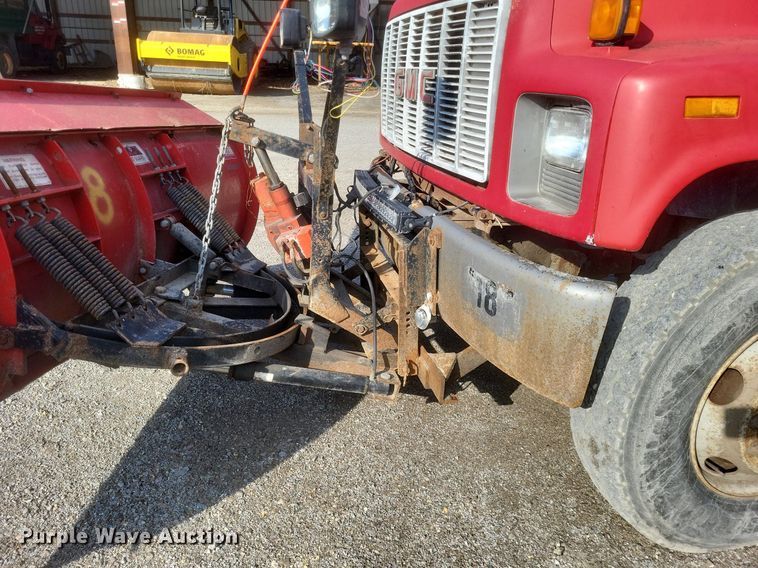 image for item DO4857 1997 GMC C8500 dump truck