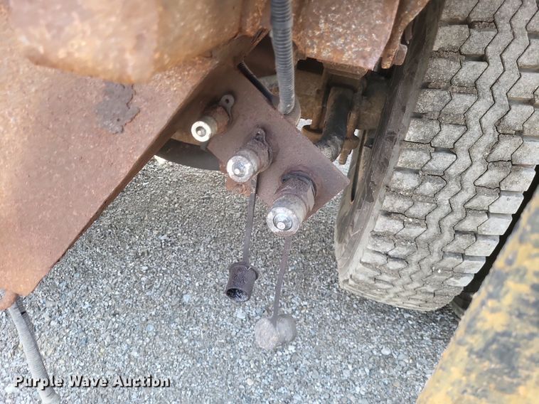 image for item DO4857 1997 GMC C8500 dump truck