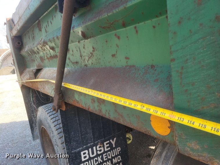 image for item DO4857 1997 GMC C8500 dump truck