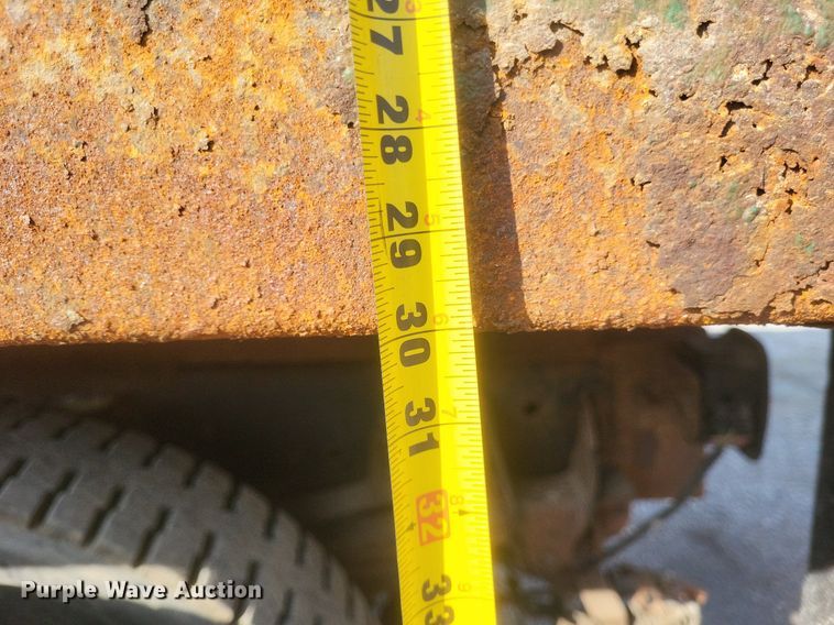 image for item DO4857 1997 GMC C8500 dump truck