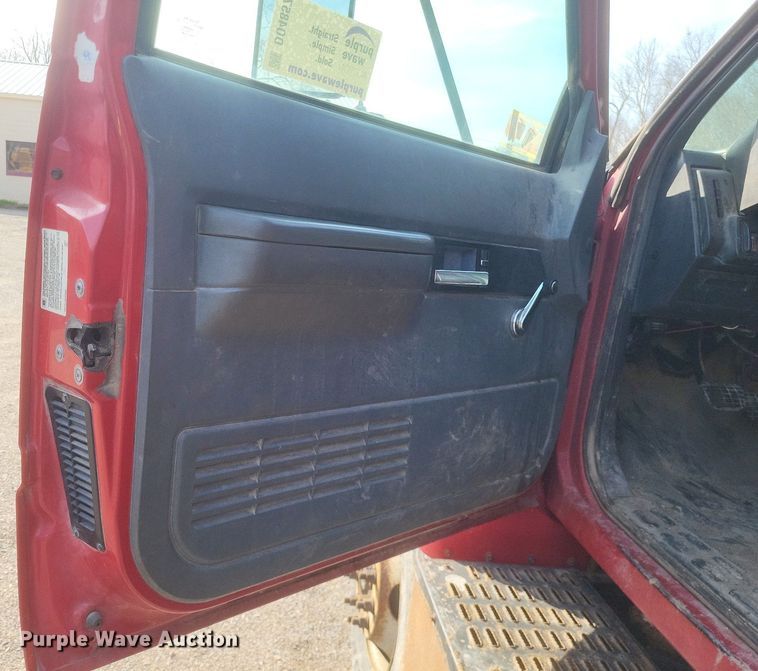 image for item DO4857 1997 GMC C8500 dump truck