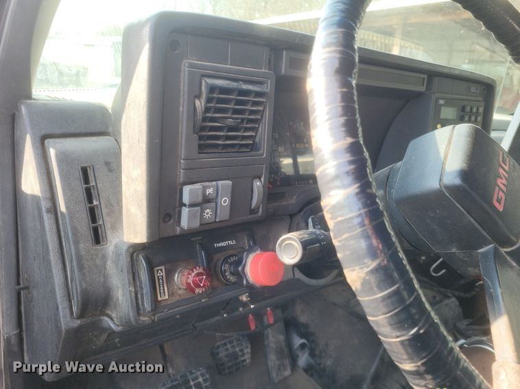 image for item DO4857 1997 GMC C8500 dump truck