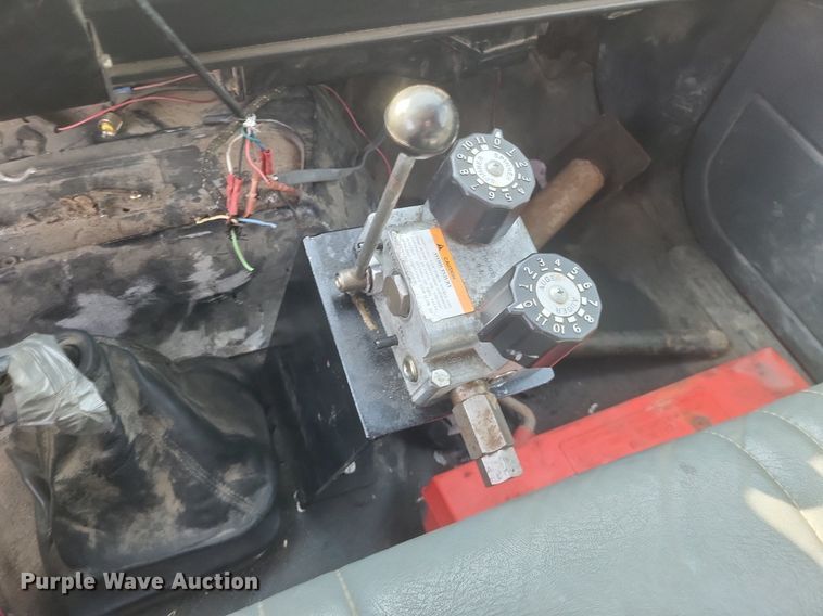 image for item DO4857 1997 GMC C8500 dump truck