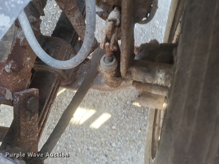 image for item DO4857 1997 GMC C8500 dump truck