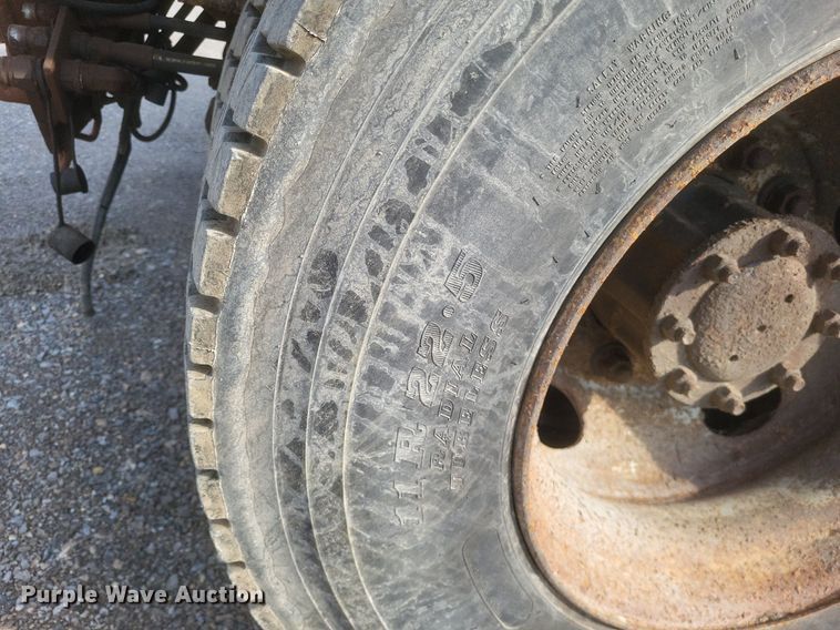 image for item DO4857 1997 GMC C8500 dump truck