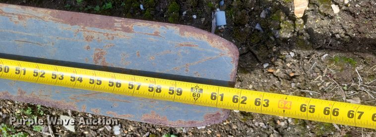 image for item DO4867 John Deere forks