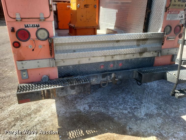 image for item DO4868 1998 Chevrolet K3500 bucket truck