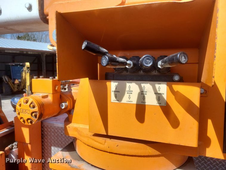image for item DO4868 1998 Chevrolet K3500 bucket truck