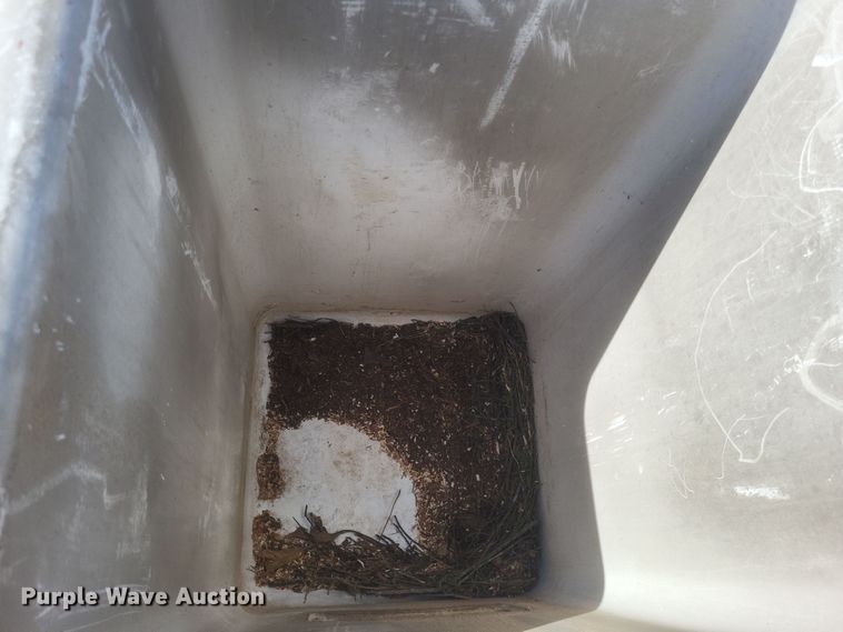 image for item DO4868 1998 Chevrolet K3500 bucket truck