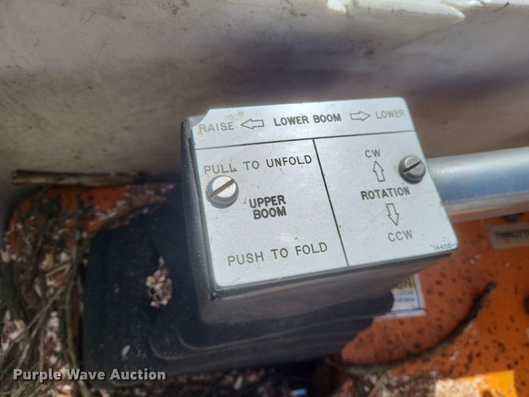 image for item DO4868 1998 Chevrolet K3500 bucket truck