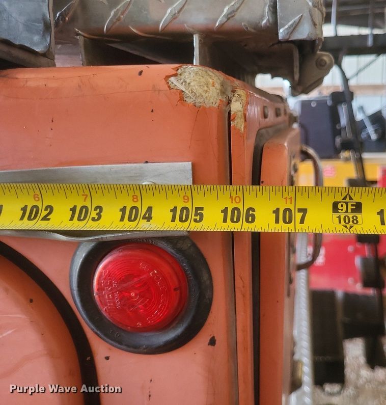 image for item DO4868 1998 Chevrolet K3500 bucket truck