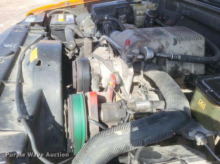 image for item DO4868 1998 Chevrolet K3500 bucket truck