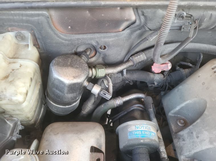 image for item DO4868 1998 Chevrolet K3500 bucket truck