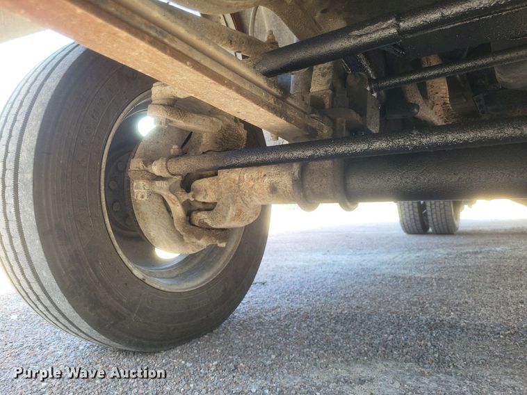 image for item DO4868 1998 Chevrolet K3500 bucket truck