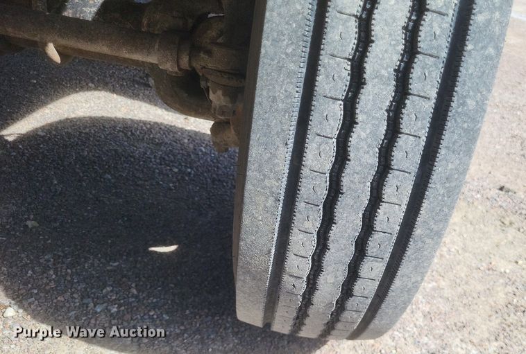 image for item DO4868 1998 Chevrolet K3500 bucket truck