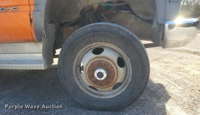 image for item DO4868 1998 Chevrolet K3500 bucket truck