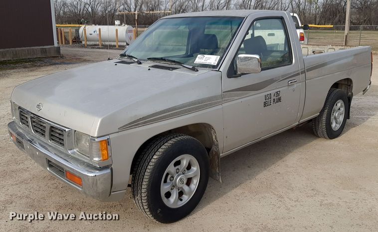 image for item DP2715 1997 Nissan pickup truck