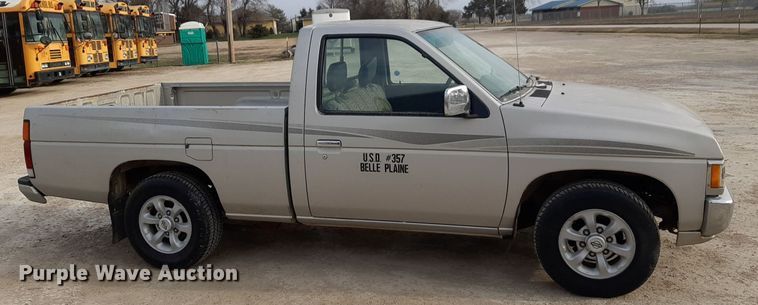 image for item DP2715 1997 Nissan pickup truck