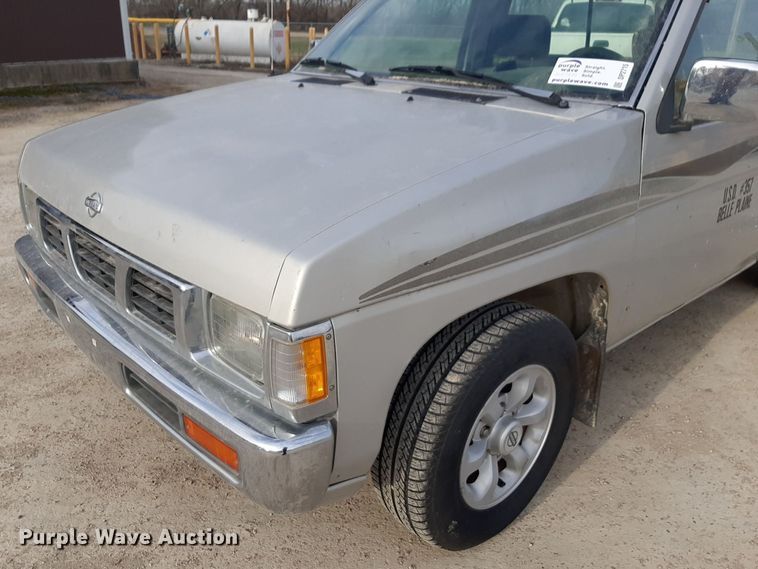 image for item DP2715 1997 Nissan pickup truck
