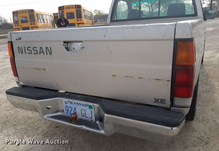 image for item DP2715 1997 Nissan pickup truck