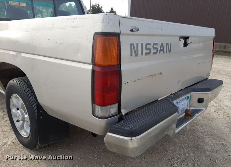 image for item DP2715 1997 Nissan pickup truck