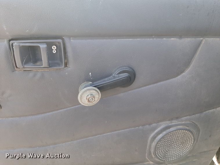 image for item DP2715 1997 Nissan pickup truck