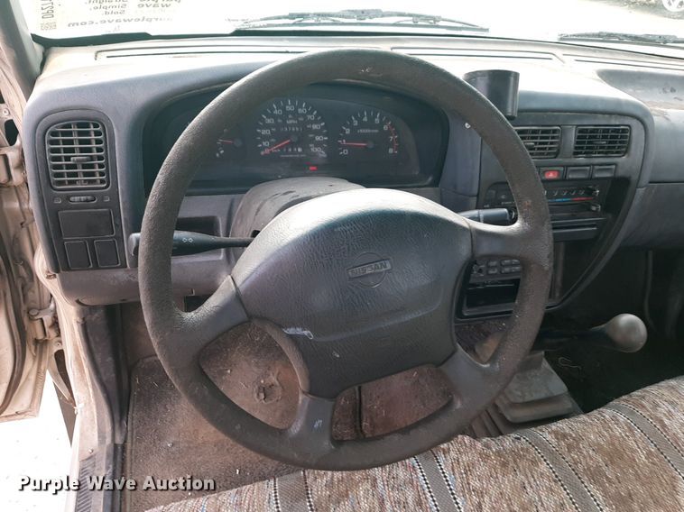 image for item DP2715 1997 Nissan pickup truck