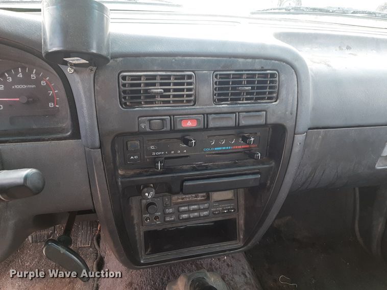 image for item DP2715 1997 Nissan pickup truck