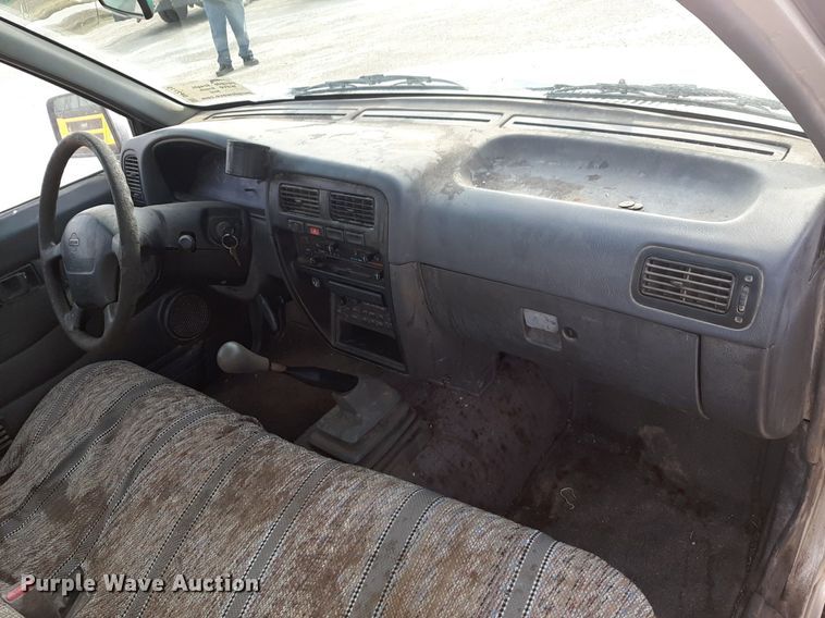 image for item DP2715 1997 Nissan pickup truck
