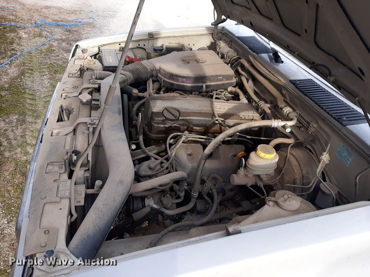 image for item DP2715 1997 Nissan pickup truck