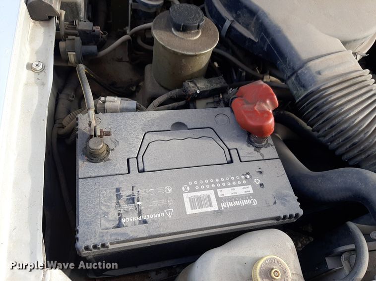 image for item DP2715 1997 Nissan pickup truck