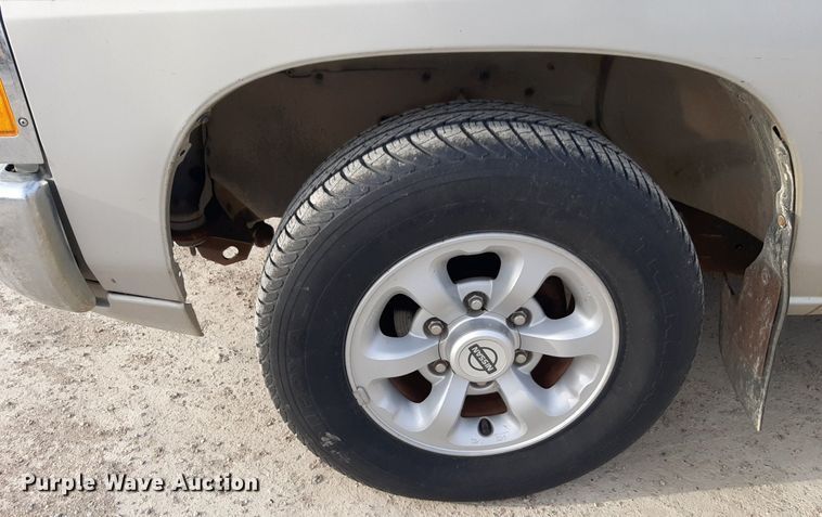 image for item DP2715 1997 Nissan pickup truck