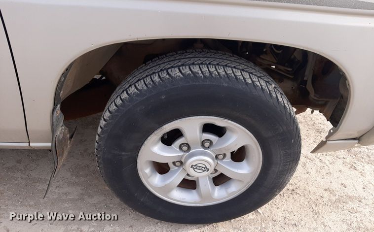 image for item DP2715 1997 Nissan pickup truck