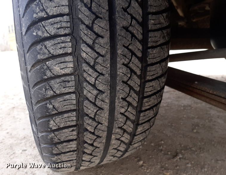 image for item DP2715 1997 Nissan pickup truck