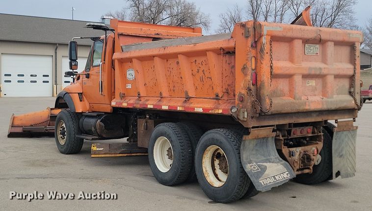 image for item DP3414 2005 International  7600 dump truck