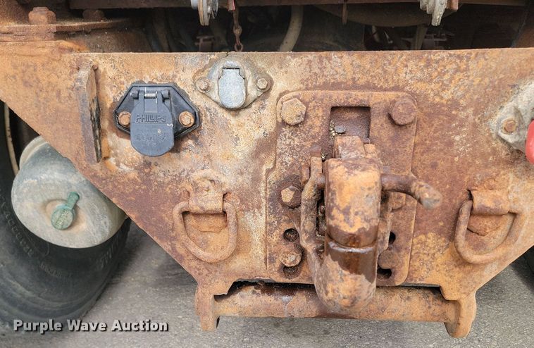 image for item DP3414 2005 International  7600 dump truck