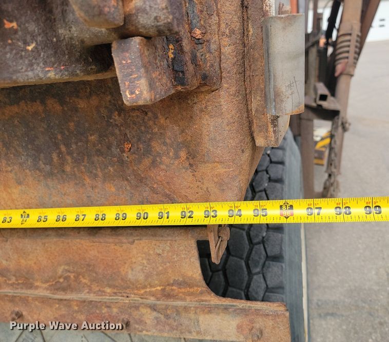 image for item DP3414 2005 International  7600 dump truck