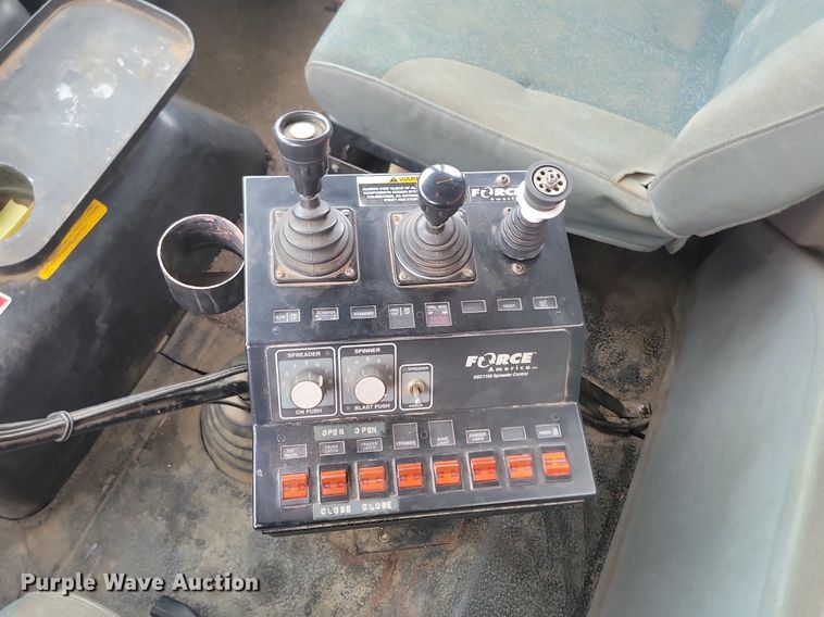 image for item DP3414 2005 International  7600 dump truck