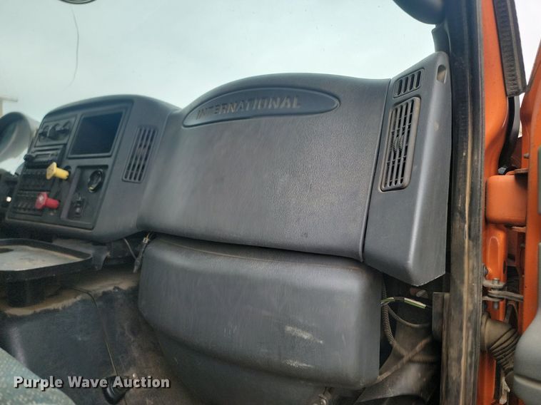 image for item DP3414 2005 International  7600 dump truck