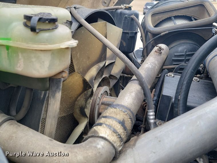 image for item DP3414 2005 International  7600 dump truck