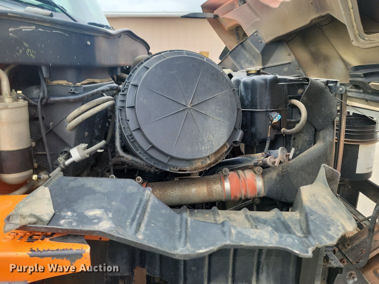 image for item DP3414 2005 International  7600 dump truck