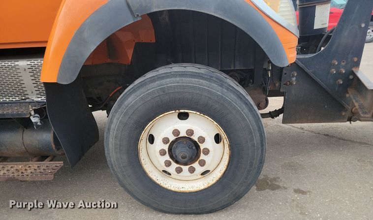 image for item DP3414 2005 International  7600 dump truck