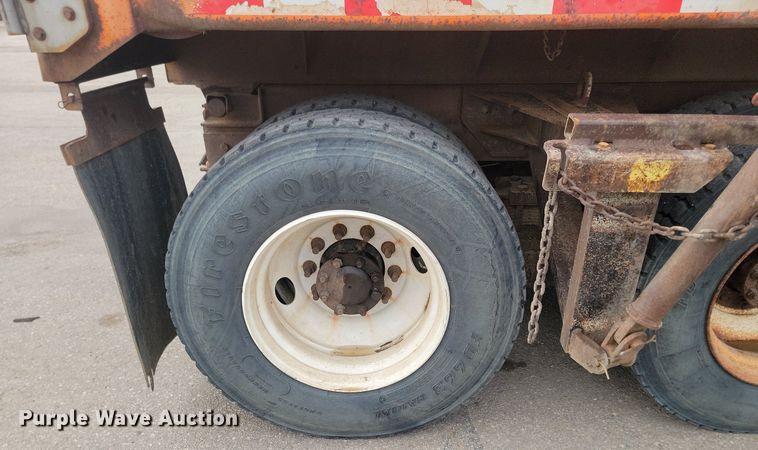 image for item DP3414 2005 International  7600 dump truck