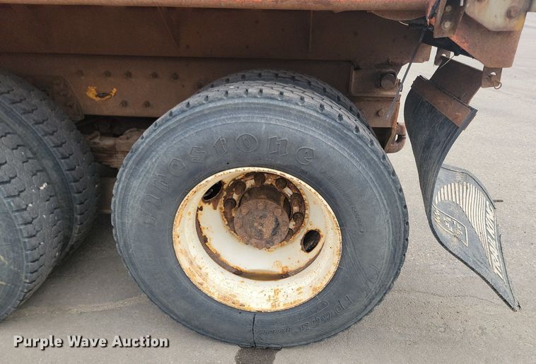 image for item DP3414 2005 International  7600 dump truck