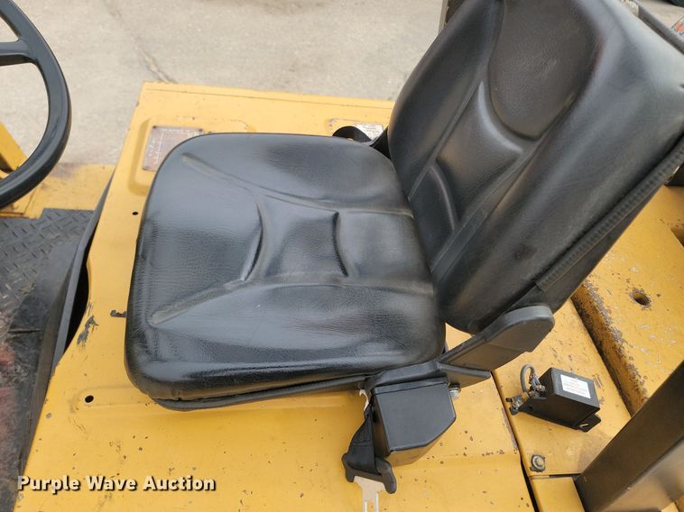 image for item DP3415 Komatsu  FG30-7 forklift