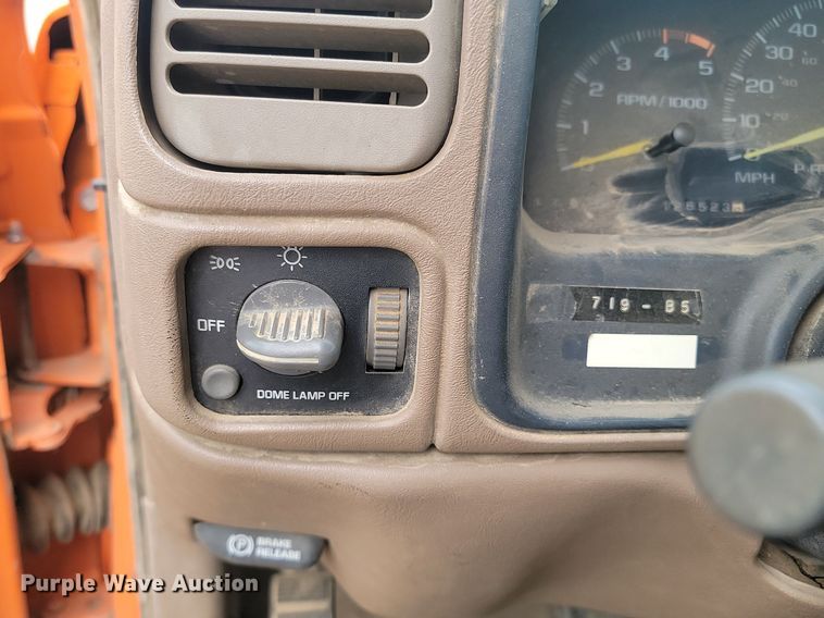 image for item DP3417 1995 Chevrolet  C1500 pickup truck