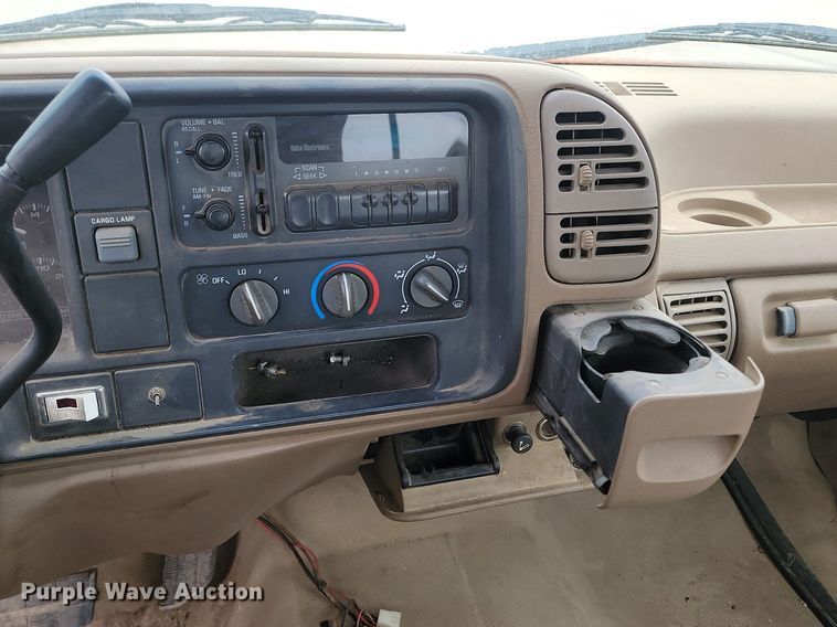 image for item DP3417 1995 Chevrolet  C1500 pickup truck