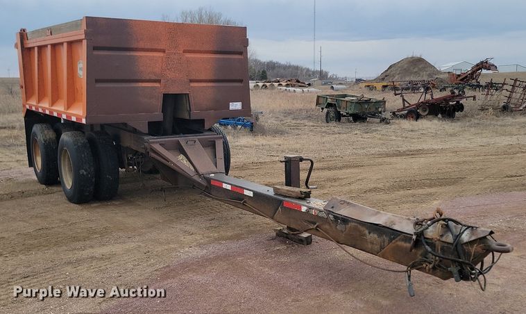 image for item DP3419 1980 East end dump pup trailer
