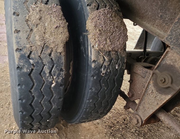 image for item DP3419 1980 East end dump pup trailer